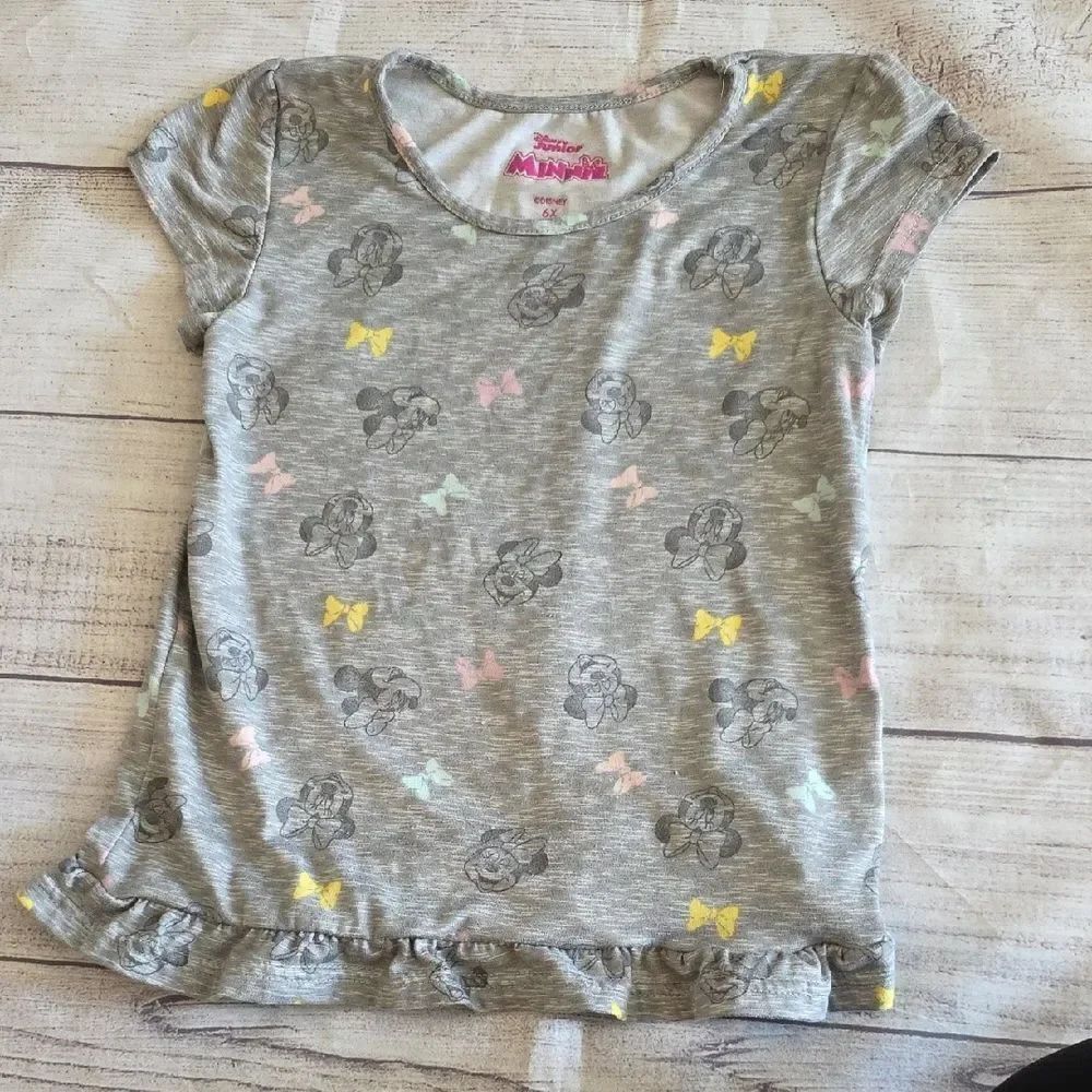 Disney Gray and Yellow Starry Short Sleeve Tee